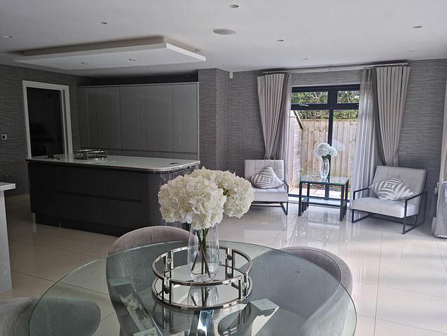 搬离了自己 搬离了自己