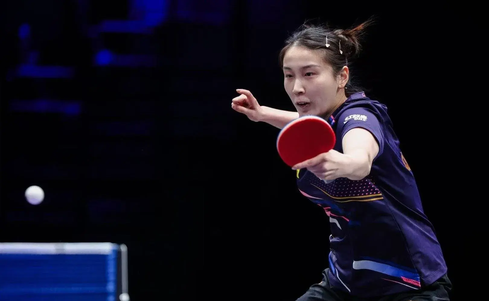 王曼昱这次, 比赛确实显 王曼昱这次, 比赛确实显