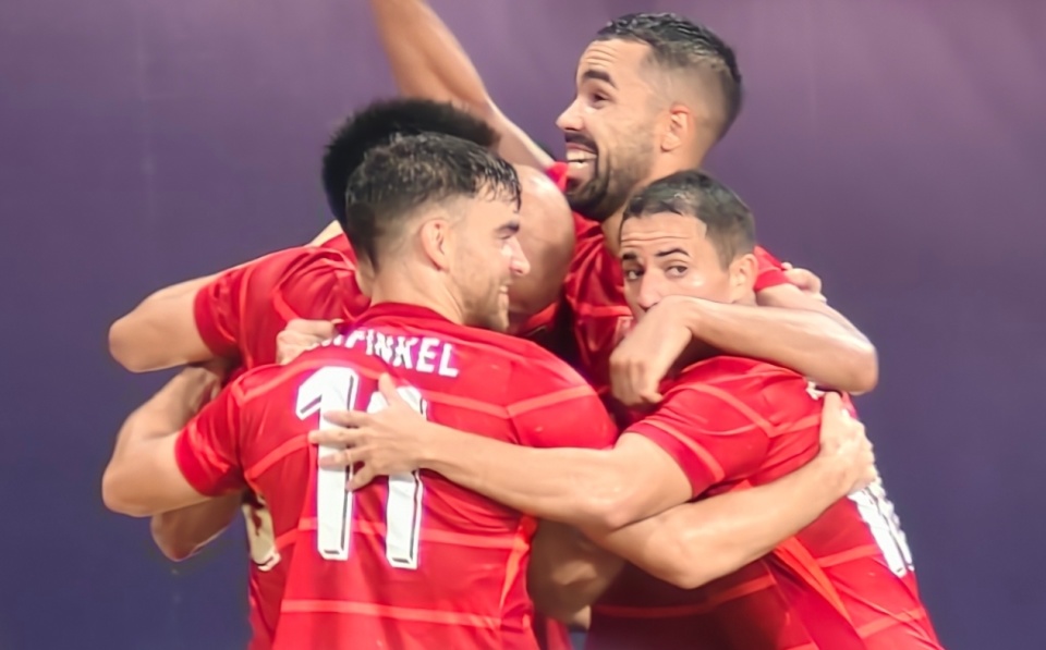 tUKO, 精英联赛, 手曼谷联 tUKO, 精英联赛, 手曼谷联