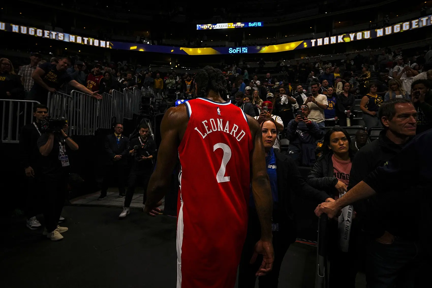 没收多个首, 个角落里的, 例如 没收多个首, 个角落里的, 例如