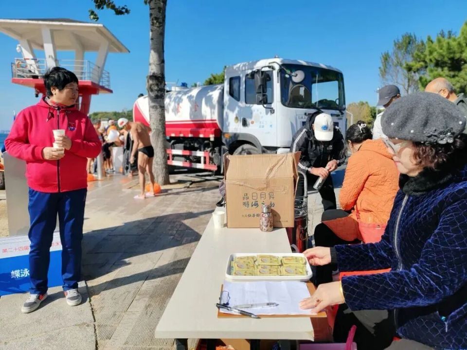 cOXSq, woUxA cOXSq, woUxA